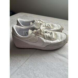 Nike DBreak Size 9.5 Women